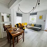 Bright Holidays Kemptown Apartment